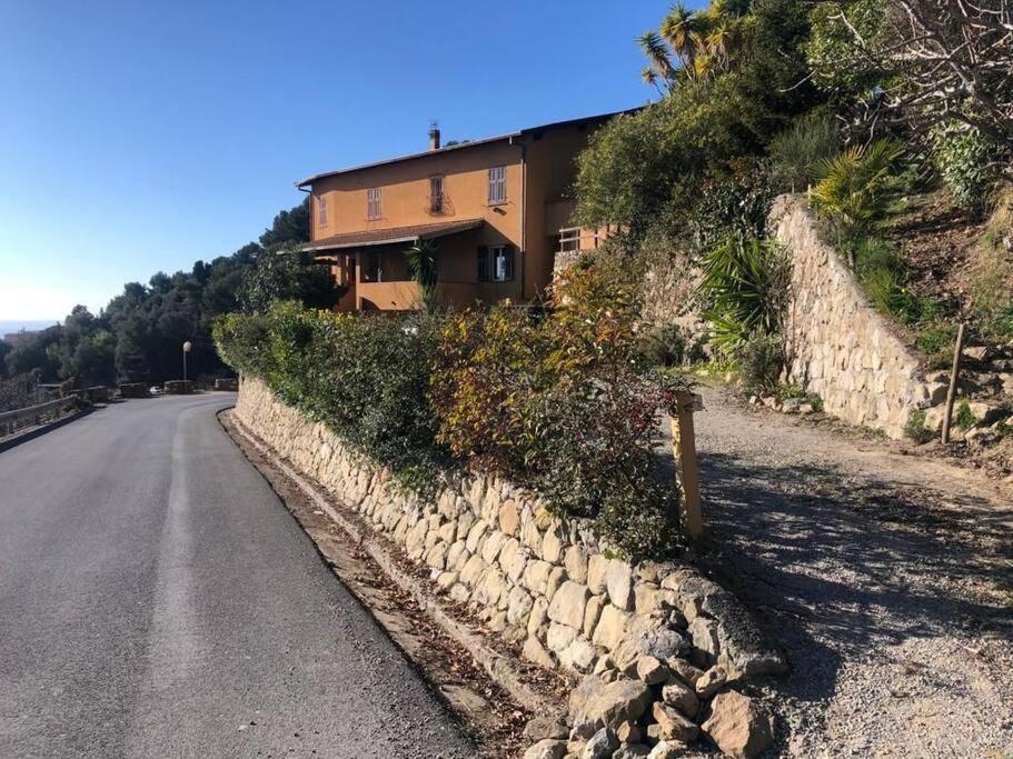 Amore A Prima Vista !! Mortola Mortola Superiore Eksteriør billede